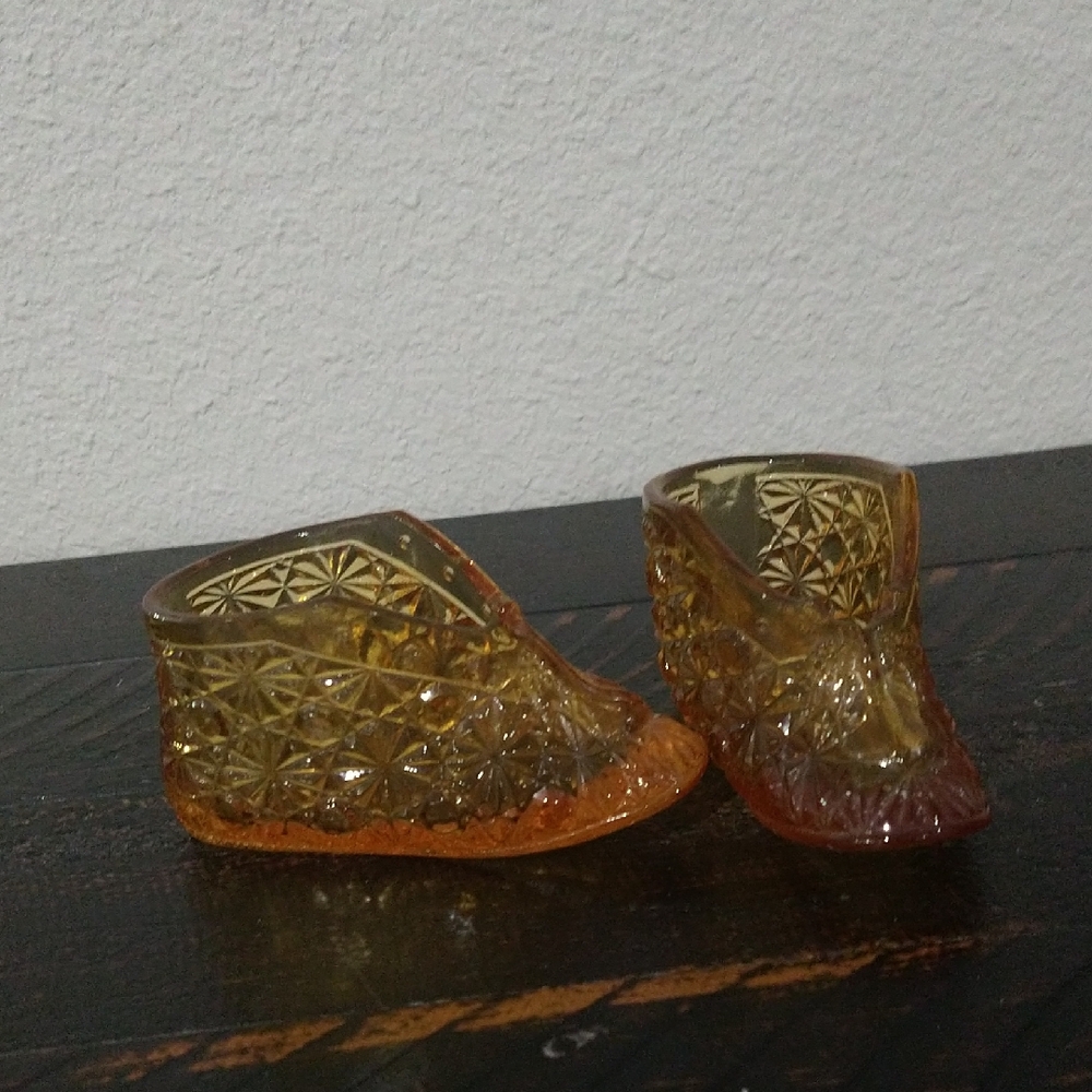 Vintage: Amber Glass Booties Set